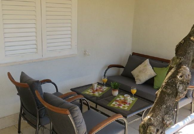 Appartamento a Orebic - Appartamento in Sabbioncello (Orebić) con vista mare, terrazzo, Climatizzazione, WIFI (4202-5) Appartamento a Orebic - Appartamento in Sabbioncello (Orebić) con vista mare, terrazzo, Climatizzazione, WIFI (4202-5)