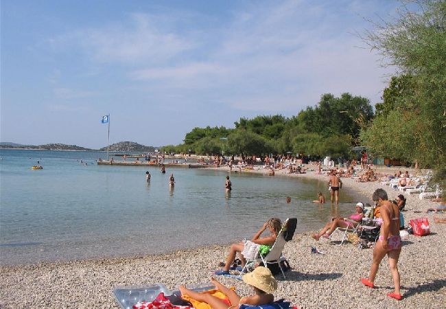 Appartamento a Vodice - Appartamento in Vodizze (Vodice) con vista mare, balcone, Climatizzazione, WIFI (612-4) Appartamento a Vodice - Appartamento in Vodizze (Vodice) con vista mare, balcone, Climatizzazione, WIFI (612-4)