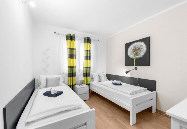 Casa a Porec - Casa di vacanza in Parenzo (Porec) con terrazzo, Climatizzazione, WIFI, Lavatrice (4928-11) Casa a Porec - Casa di vacanza in Parenzo (Porec) con terrazzo, Climatizzazione, WIFI, Lavatrice (4928-11)