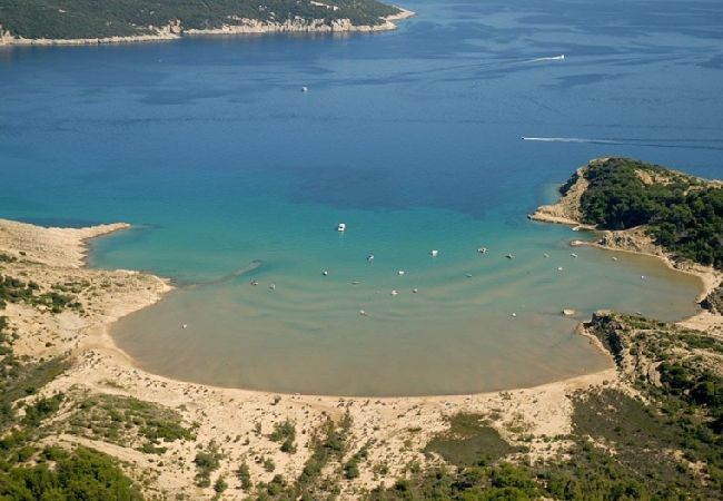 Appartamento a Lopar - Appartamento in Loparo (Lopar) con vista mare, terrazzo, Climatizzazione, WIFI (3719-1) Appartamento a Lopar - Appartamento in Loparo (Lopar) con vista mare, terrazzo, Climatizzazione, WIFI (3719-1)