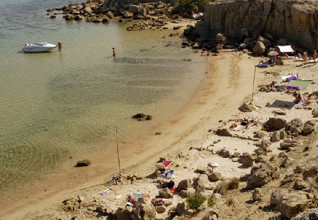 Appartamento a Lopar - Appartamento in Loparo (Lopar) con vista mare, terrazzo, Climatizzazione, WIFI (3719-1) Appartamento a Lopar - Appartamento in Loparo (Lopar) con vista mare, terrazzo, Climatizzazione, WIFI (3719-1)