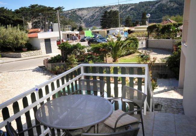 Appartamento a Lopar - Appartamento in Loparo (Lopar) con vista mare, terrazzo, Climatizzazione, WIFI (3719-1) Appartamento a Lopar - Appartamento in Loparo (Lopar) con vista mare, terrazzo, Climatizzazione, WIFI (3719-1)