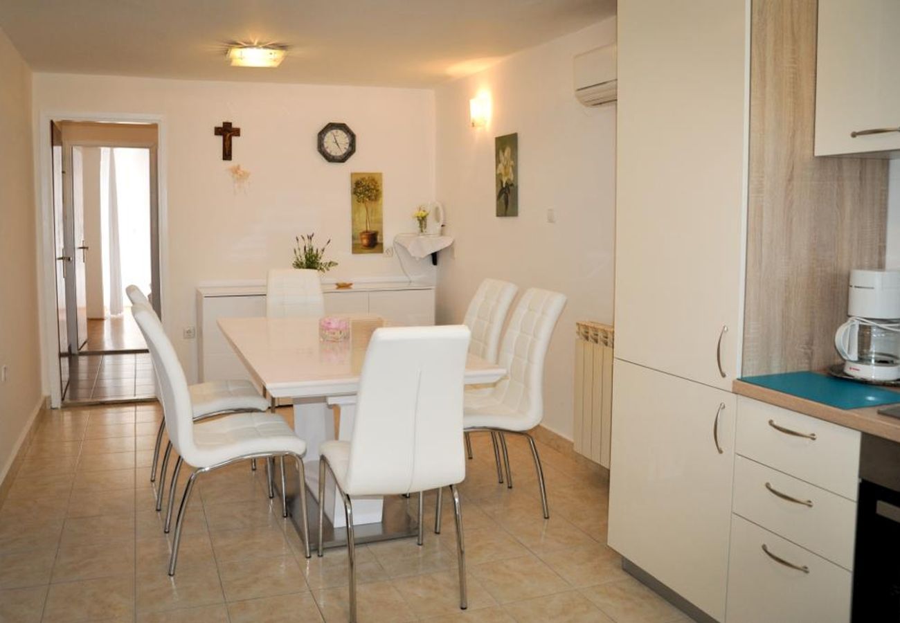 Appartamento a Lopar - Appartamento in Loparo (Lopar) con vista mare, terrazzo, Climatizzazione, WIFI (3719-1)