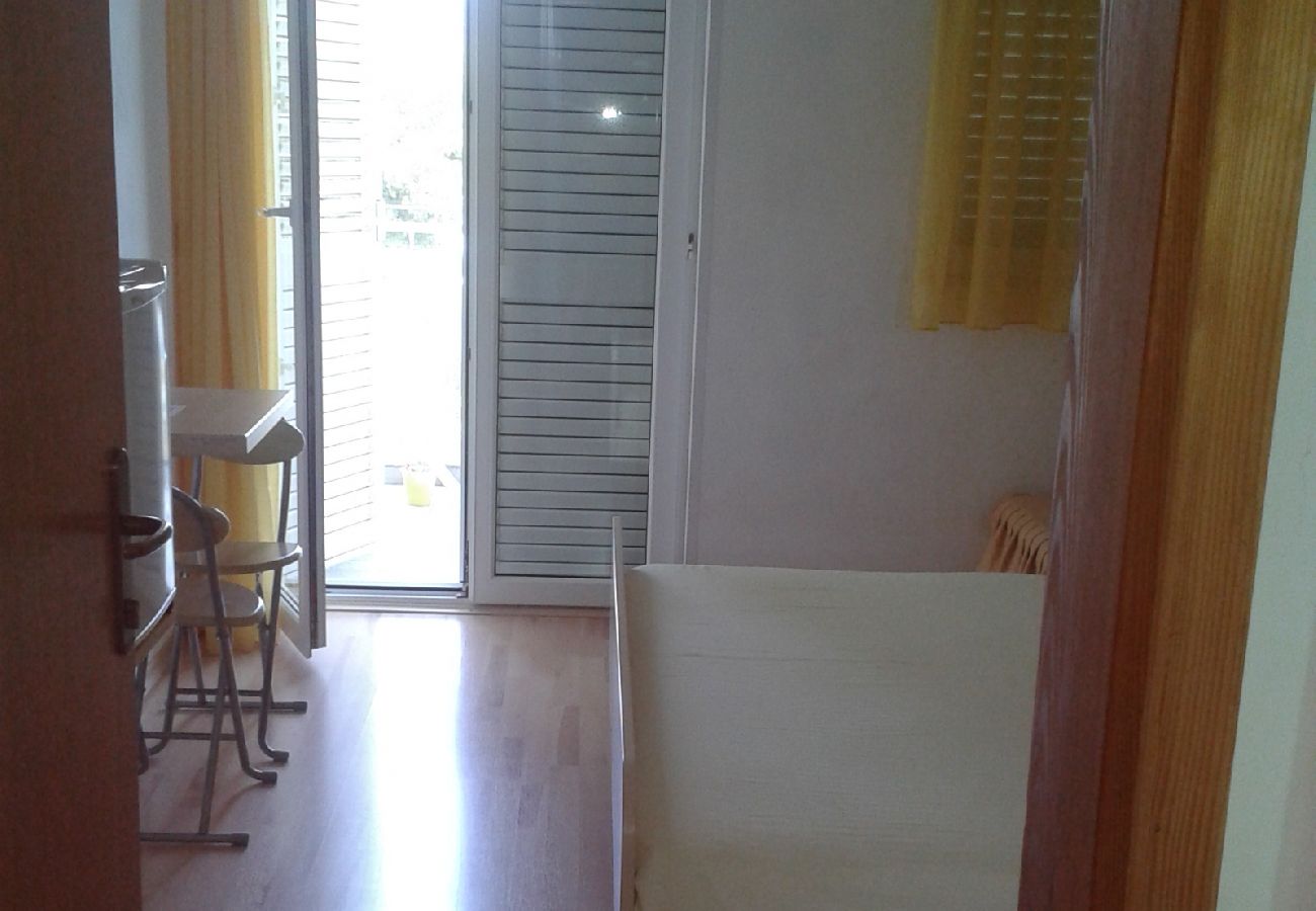 Affitto per camere a Luka - Zimmer in Luka mit Meerblick, Balkon, Klimaanlage, W-LAN (4659-3)