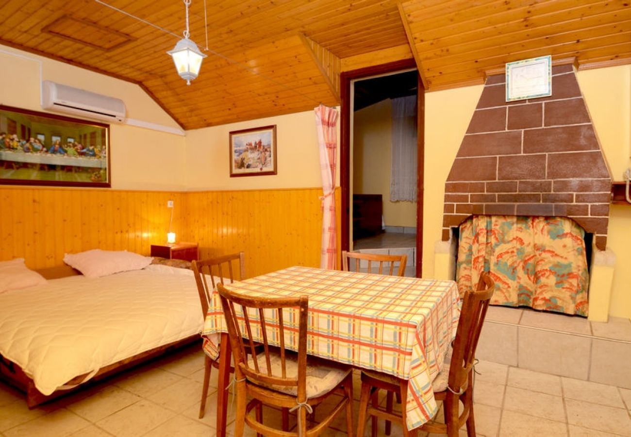 Casa a Karbuni - Holiday Home in Karbuni with Seaview, Balcony, Air condition, WIFI (5095-2)