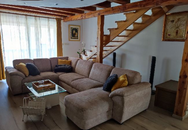 Appartamento a Lopar - Appartamento in Loparo (Lopar) con vista mare, terrazzo, Climatizzazione, WIFI (593-3) Appartamento a Lopar - Appartamento in Loparo (Lopar) con vista mare, terrazzo, Climatizzazione, WIFI (593-3)