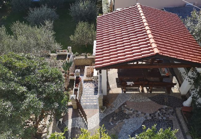 Appartamento a Lopar - Appartamento in Loparo (Lopar) con vista mare, terrazzo, Climatizzazione, WIFI (593-3) Appartamento a Lopar - Appartamento in Loparo (Lopar) con vista mare, terrazzo, Climatizzazione, WIFI (593-3)