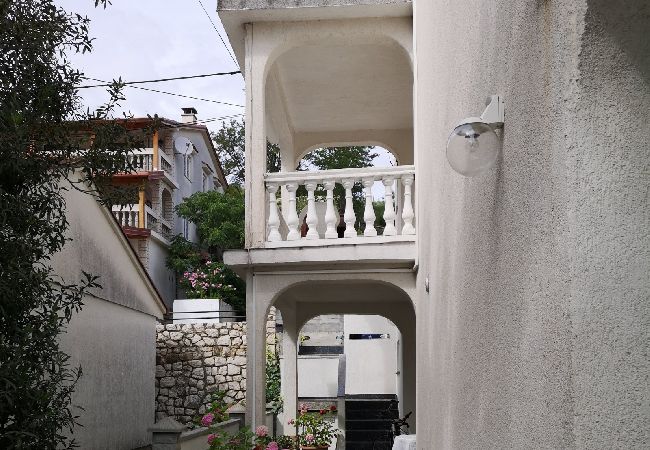 Appartamento a Lopar - Appartamento in Loparo (Lopar) con vista mare, terrazzo, Climatizzazione, WIFI (593-3) Appartamento a Lopar - Appartamento in Loparo (Lopar) con vista mare, terrazzo, Climatizzazione, WIFI (593-3)