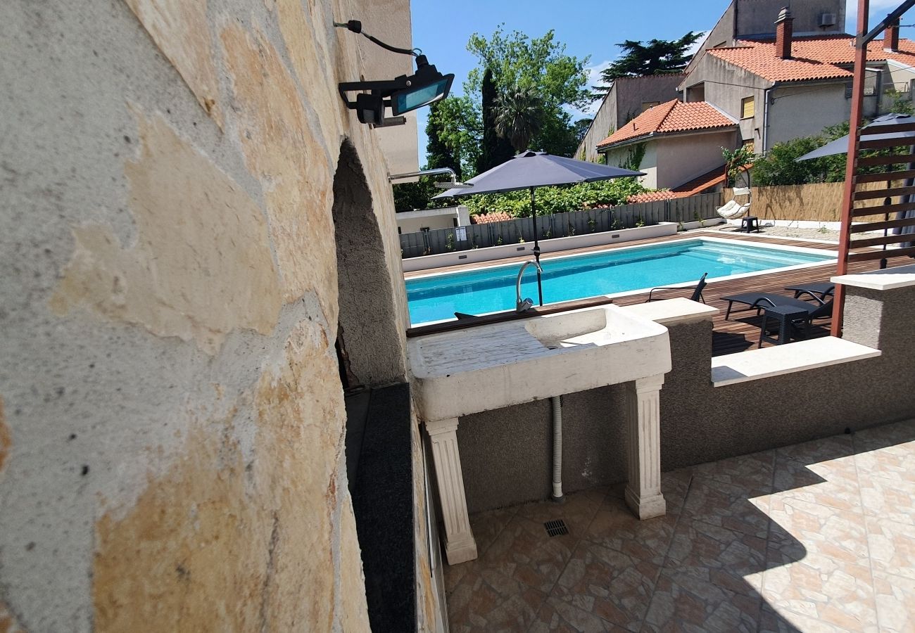 Appartamento a Kaštel Lukšic - Appartamento in Castel Vitturi (Kastel Luksic) con balcone, Climatizzazione, WIFI, Lavatrice (5107-4)