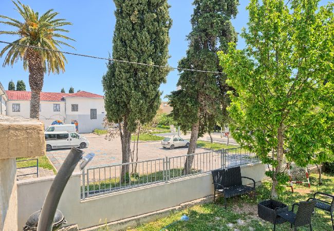 Appartamento a Kaštel Lukšic - Appartamento in Castel Vitturi (Kastel Luksic) con terrazzo, Climatizzazione, WIFI, Lavatrice (5107-2) Appartamento a Kaštel Lukšic - Appartamento in Castel Vitturi (Kastel Luksic) con terrazzo, Climatizzazione, WIFI, Lavatrice (5107-2)