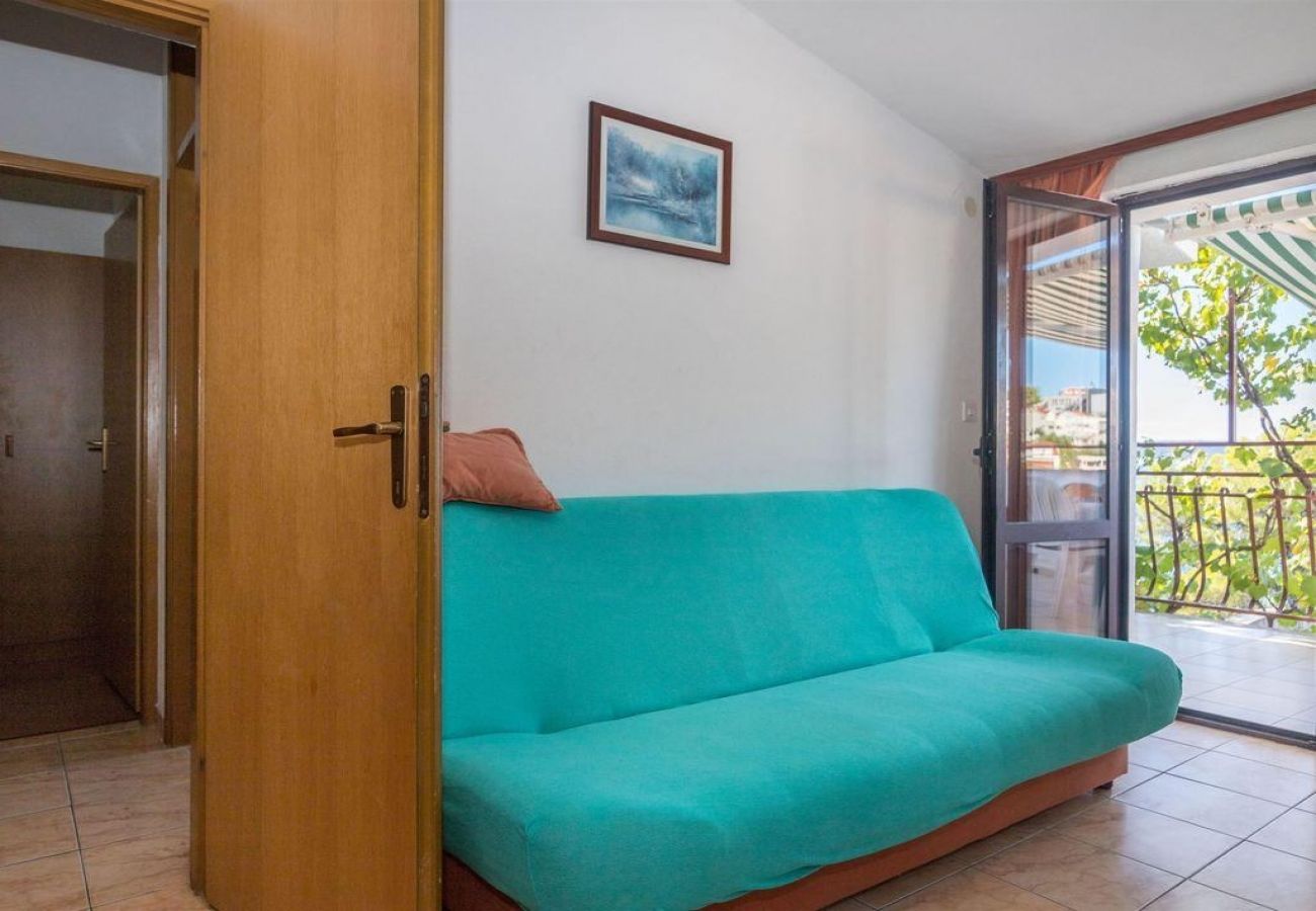 Appartamento a Okrug Gornji - Appartamento in Okrug Gornji con vista mare, balcone, Climatizzazione, WIFI (5106-2)