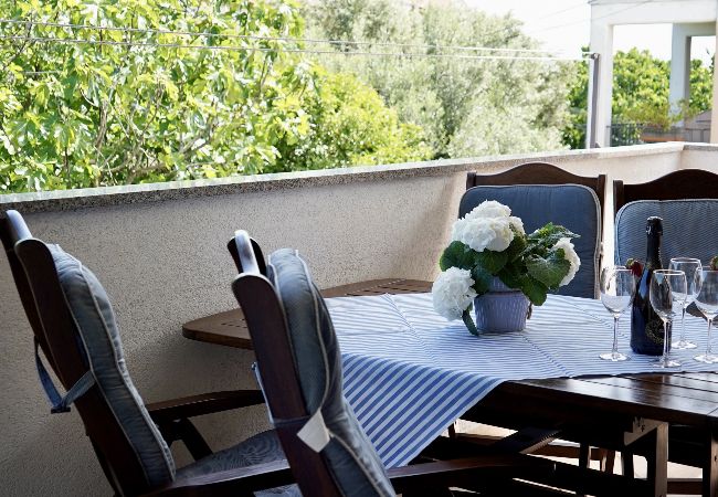 Appartamento a Rovinj - Appartamento in Rovigno (Rovinj) con terrazzo, Climatizzazione, WIFI, Lavatrice (3652-4) Appartamento a Rovinj - Appartamento in Rovigno (Rovinj) con terrazzo, Climatizzazione, WIFI, Lavatrice (3652-4)