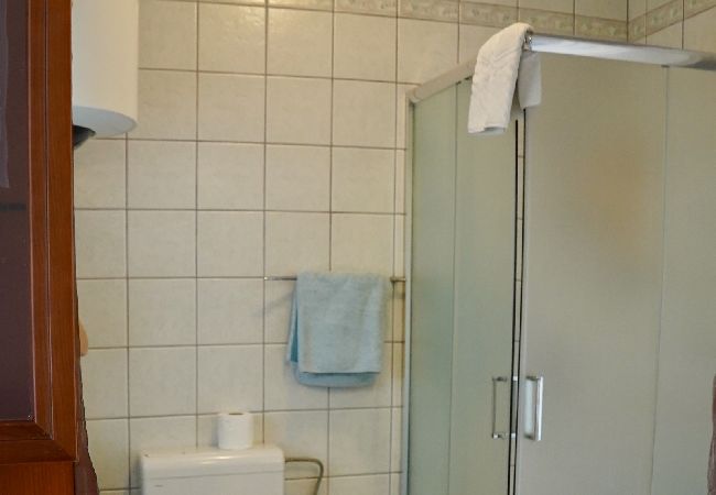 Appartamento a Rovinj - Appartamento in Rovigno (Rovinj) con terrazzo, Climatizzazione, WIFI, Lavatrice (3652-4) Appartamento a Rovinj - Appartamento in Rovigno (Rovinj) con terrazzo, Climatizzazione, WIFI, Lavatrice (3652-4)