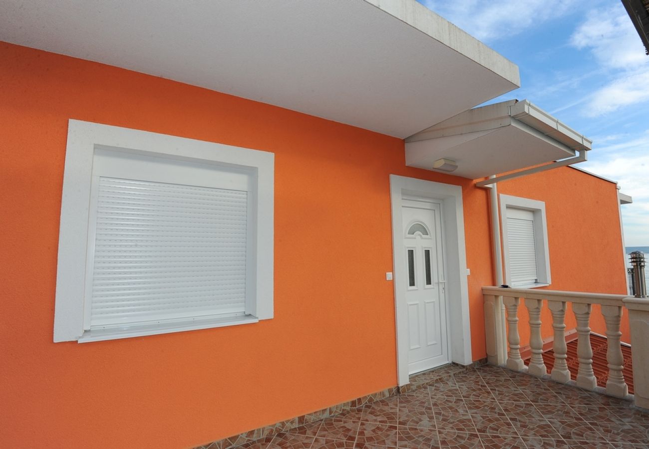 Appartamento a Podstrana - Appartamento in Podstrana-Sv.Martin con vista mare, balcone, Climatizzazione, WIFI (5117-3)