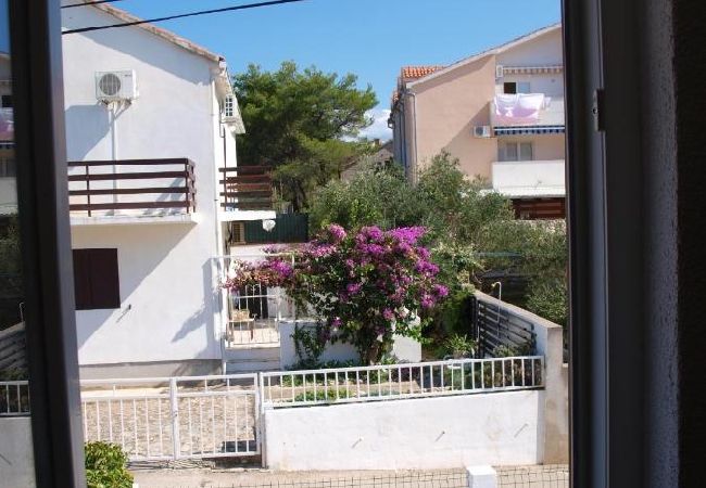 Casa a Milna - Casa di vacanza in Milna con terrazzo, Climatizzazione, WIFI, Lavatrice (5123-1) Casa a Milna - Casa di vacanza in Milna con terrazzo, Climatizzazione, WIFI, Lavatrice (5123-1)