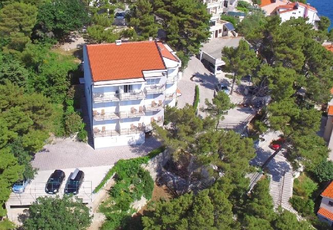 Appartamento a Brela - Appartamento in Brella (Brela) con vista mare, terrazzo, Climatizzazione, WIFI (5122-1) Appartamento a Brela - Appartamento in Brella (Brela) con vista mare, terrazzo, Climatizzazione, WIFI (5122-1)