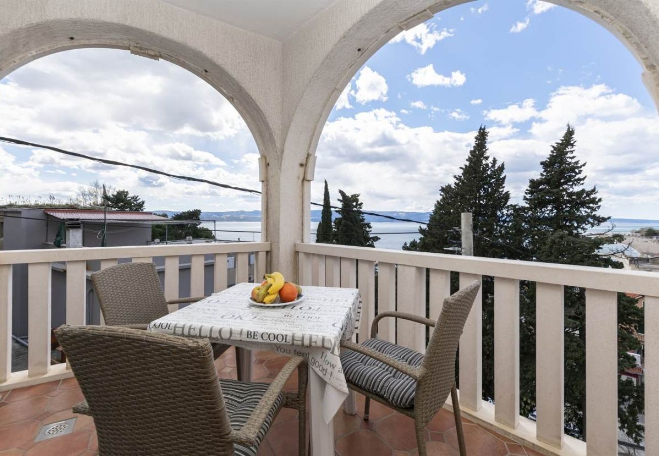 Appartamento a Omiš - Appartamento in Omiš con vista mare, loggia, Climatizzazione, WIFI (5129-4)