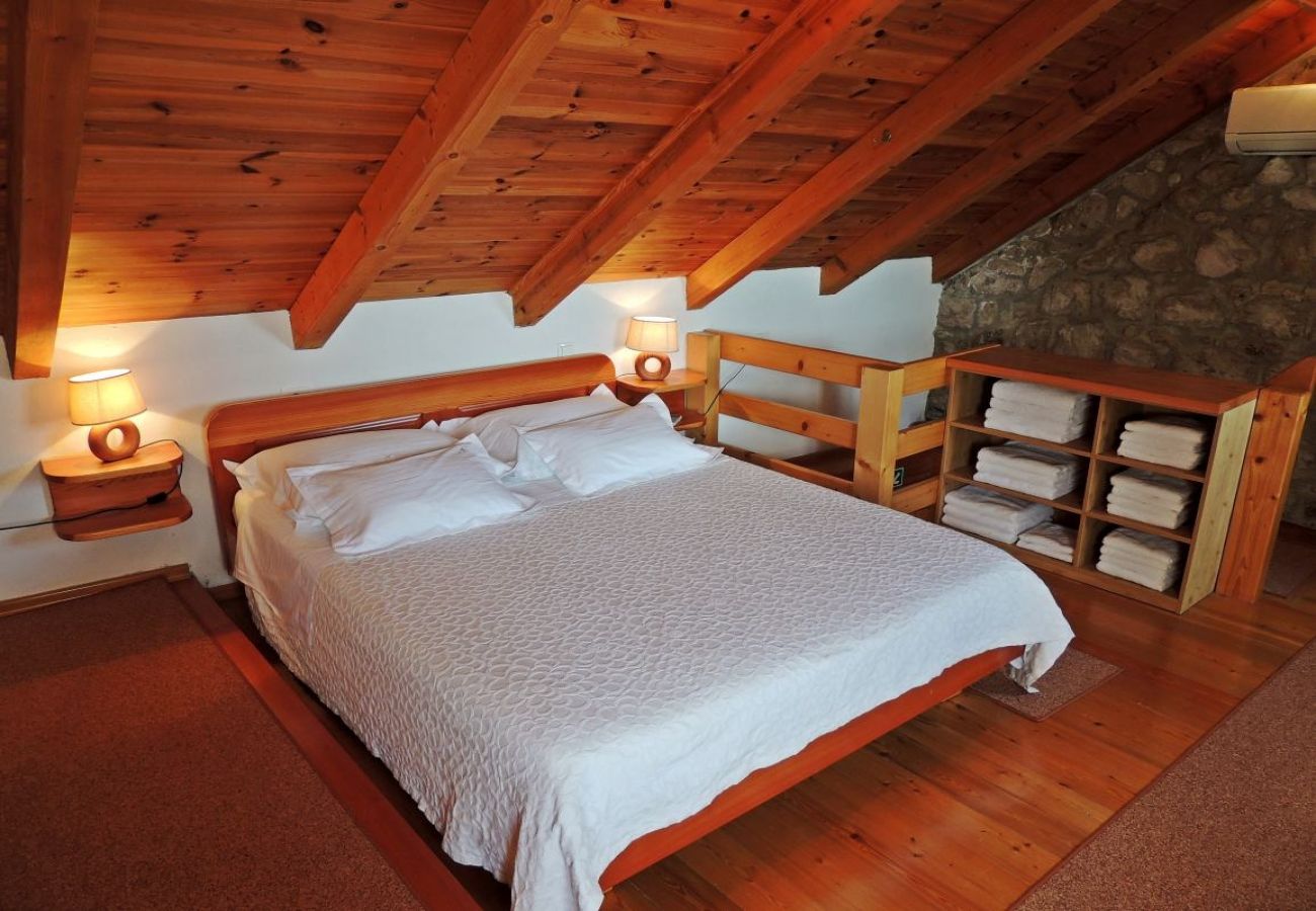 Casa a Dugi Rat - Casa di vacanza in Sumpetar Jesenice con vista mare, terrazzo, Climatizzazione, WIFI (5133-1)