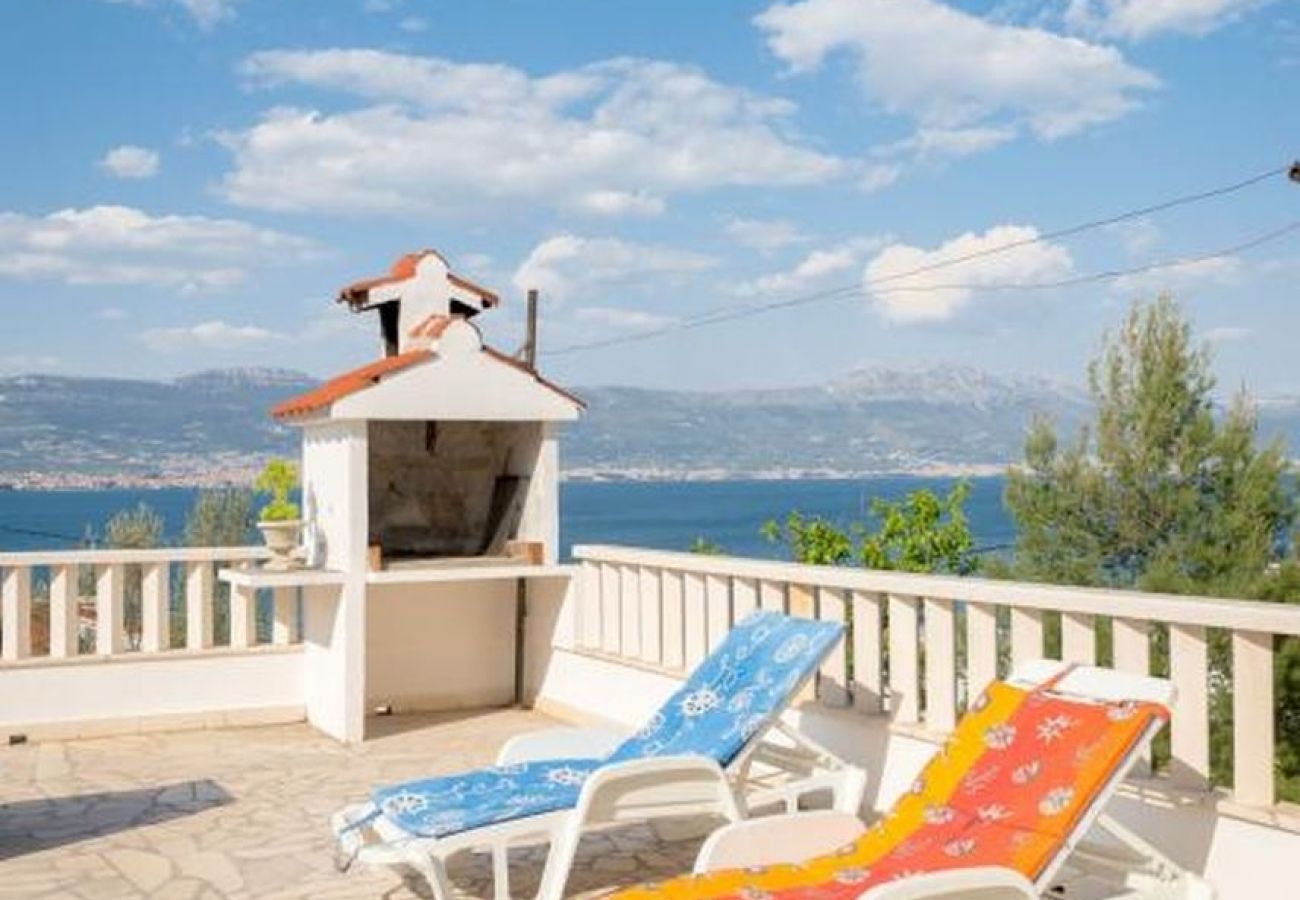 Appartamento a Arbanija - Appartamento in Arbanija con vista mare, balcone, Climatizzazione, WIFI (5137-2)