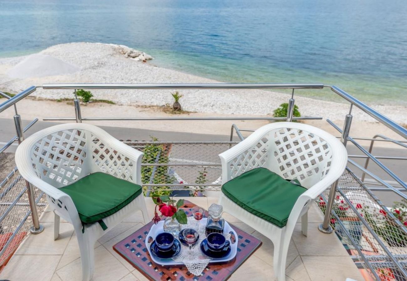 Appartamento a Arbanija - Appartamento in Arbanija con vista mare, balcone, Climatizzazione, WIFI (5138-1)