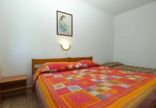 Appartamento a Pula - Appartamento in Pola (Pula) con terrazzo, Climatizzazione, WIFI, Lavatrice (633-6) Appartamento a Pula - Appartamento in Pola (Pula) con terrazzo, Climatizzazione, WIFI, Lavatrice (633-6)