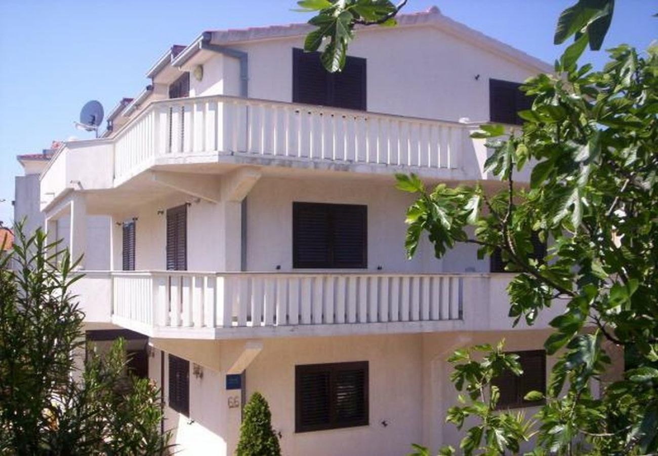 Appartamento a Rogoznica - Appartamento in Rogoznica con vista mare, balcone, Climatizzazione, WIFI (5153-4)