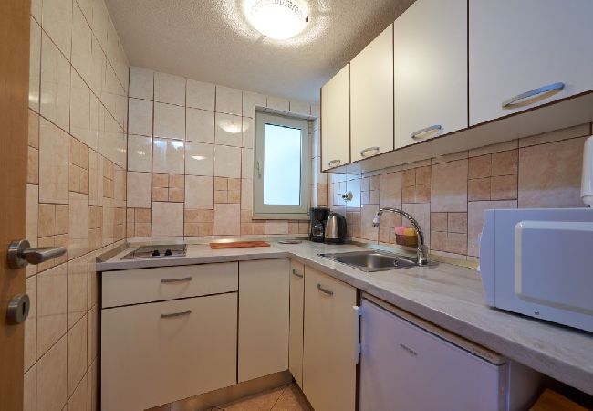 Studio a Mastrinka - Appartamento Studio in Mastrinka con loggia, Climatizzazione, WIFI, Lavatrice (5159-1) Studio a Mastrinka - Appartamento Studio in Mastrinka con loggia, Climatizzazione, WIFI, Lavatrice (5159-1)