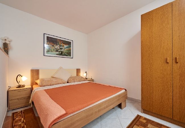 Studio a Mastrinka - Appartamento Studio in Mastrinka con loggia, Climatizzazione, WIFI, Lavatrice (5159-1) Studio a Mastrinka - Appartamento Studio in Mastrinka con loggia, Climatizzazione, WIFI, Lavatrice (5159-1)