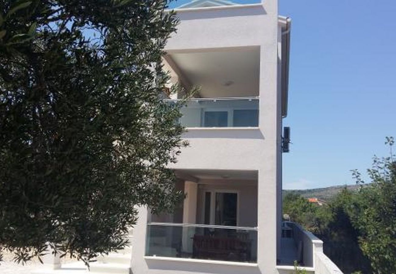 Appartamento a Rogoznica - Appartamento in Rogoznica con balcone, Climatizzazione, WIFI, Lavatrice (5173-2)