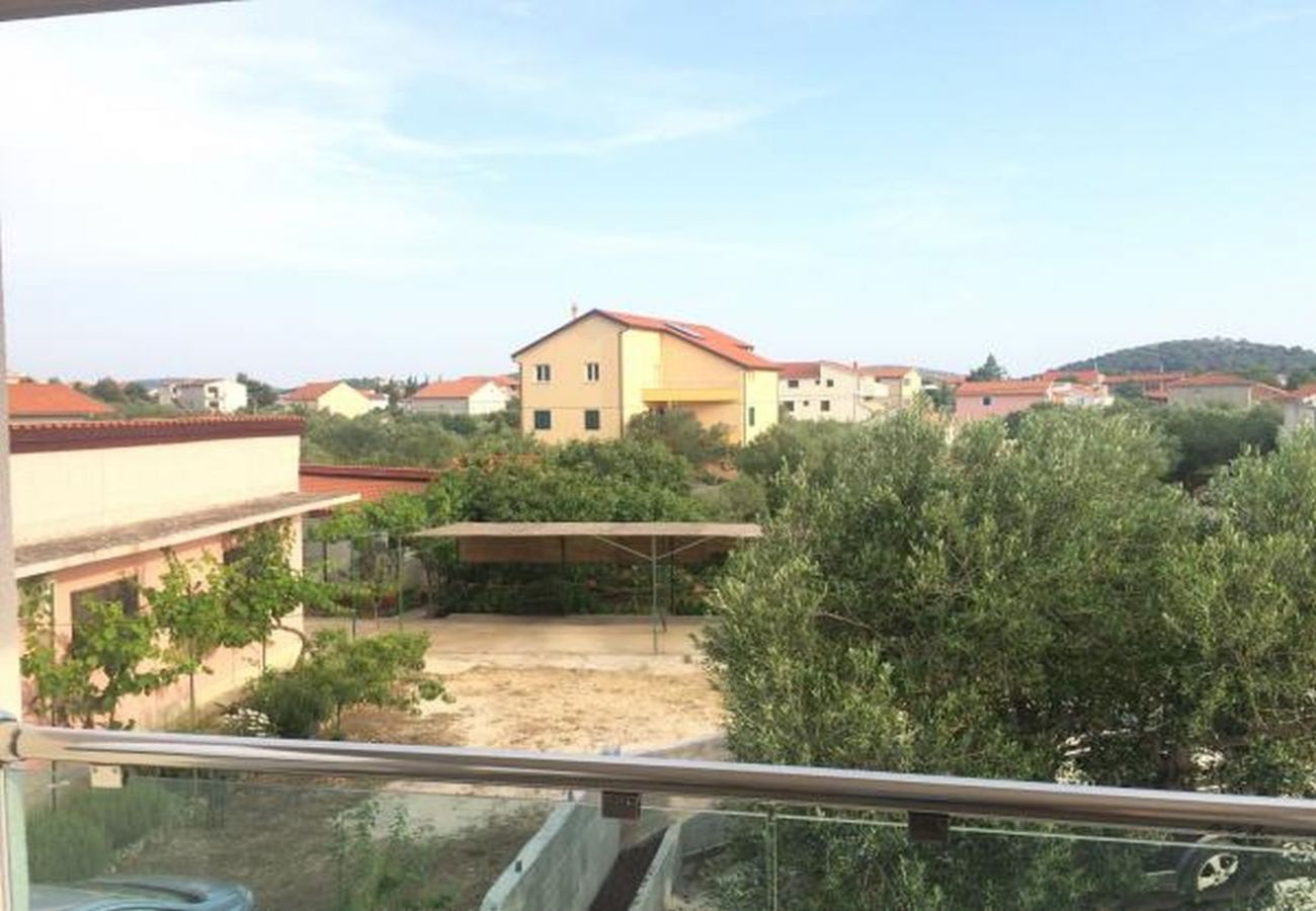 Appartamento a Rogoznica - Appartamento in Rogoznica con balcone, Climatizzazione, WIFI, Lavatrice (5173-2)