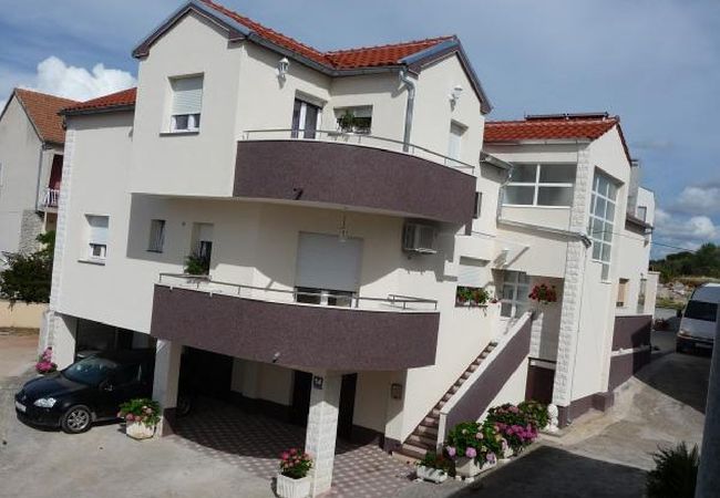 Appartamento a Šibenik-Brodarica - Appartamento in Brodarica con vista mare, balcone, Climatizzazione, WIFI (5183-1) Appartamento a Šibenik-Brodarica - Appartamento in Brodarica con vista mare, balcone, Climatizzazione, WIFI (5183-1)