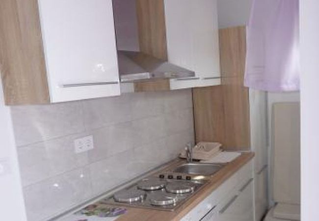 Appartamento a Šibenik-Brodarica - Appartamento in Brodarica con vista mare, balcone, Climatizzazione, WIFI (5183-1) Appartamento a Šibenik-Brodarica - Appartamento in Brodarica con vista mare, balcone, Climatizzazione, WIFI (5183-1)