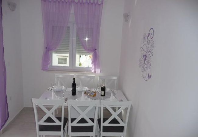 Appartamento a Šibenik-Brodarica - Appartamento in Brodarica con vista mare, balcone, Climatizzazione, WIFI (5183-1) Appartamento a Šibenik-Brodarica - Appartamento in Brodarica con vista mare, balcone, Climatizzazione, WIFI (5183-1)