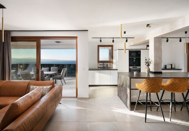 Appartamento a Vir - Appartamento in Vir con vista mare, terrazzo, Climatizzazione, WIFI (5176-8) Appartamento a Vir - Appartamento in Vir con vista mare, terrazzo, Climatizzazione, WIFI (5176-8)