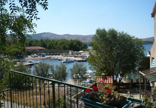 Appartamento a Žaboric - Appartamento in Žaborić con vista mare, balcone, Climatizzazione, WIFI (5177-2) Appartamento a Žaboric - Appartamento in Žaborić con vista mare, balcone, Climatizzazione, WIFI (5177-2)