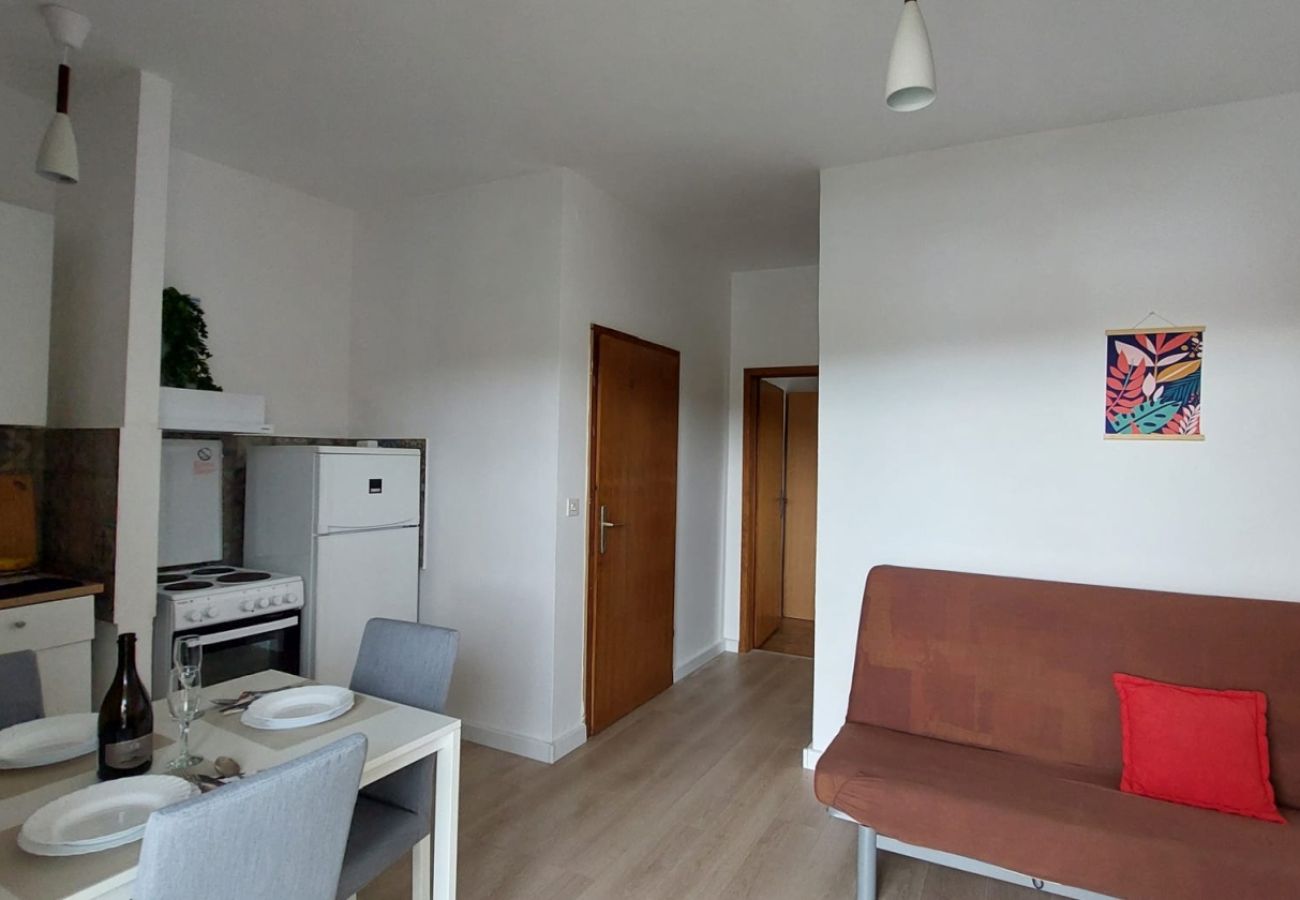 Appartamento a Žaborić - Appartamento in Žaborić con vista mare, balcone, Climatizzazione, WIFI (5177-2)