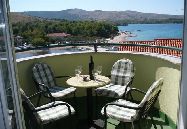 Appartamento a Žaboric - Appartamento in Žaborić con vista mare, balcone, Climatizzazione, WIFI (5177-3) Appartamento a Žaboric - Appartamento in Žaborić con vista mare, balcone, Climatizzazione, WIFI (5177-3)