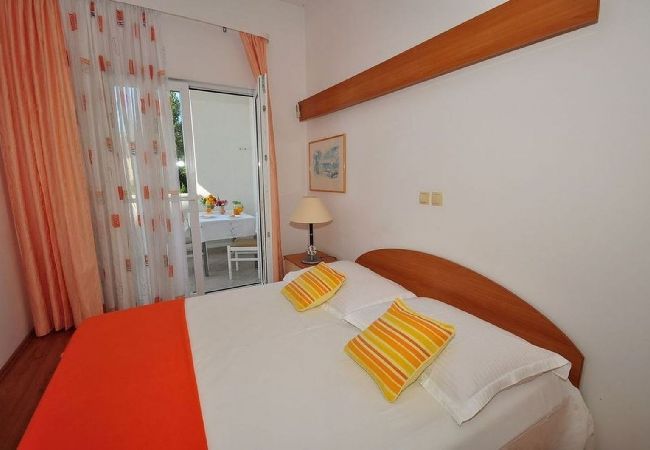 Appartamento a Duce - Appartamento in Duće con vista mare, balcone, Climatizzazione, WIFI (3425-1) Appartamento a Duce - Appartamento in Duće con vista mare, balcone, Climatizzazione, WIFI (3425-1)