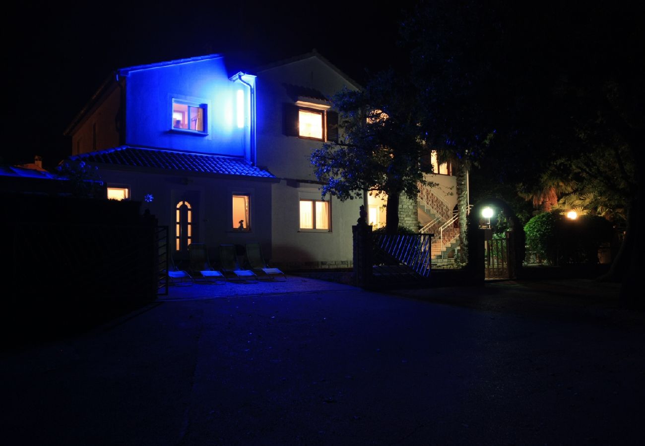 Casa a Vrvari - Casa di vacanza in Vrvari con terrazzo, Climatizzazione, WIFI, Lavastoviglie (5195-2)