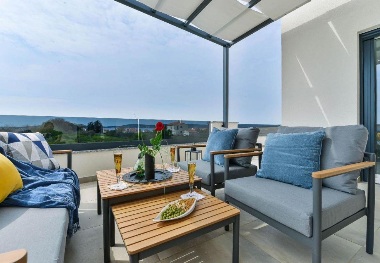 Casa a Bibinje - Casa di vacanza in Bibigne (Bibinje) con vista mare, balcone, Climatizzazione, WIFI (5201-1)