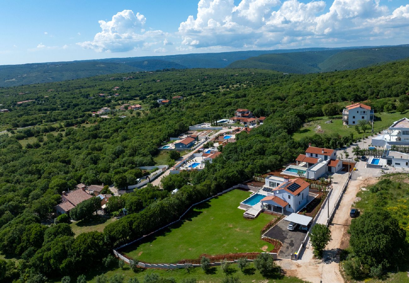 Casa a Kapelica - Casa di vacanza in Kapelica con vista mare, terrazzo, Climatizzazione, WIFI (5207-1)