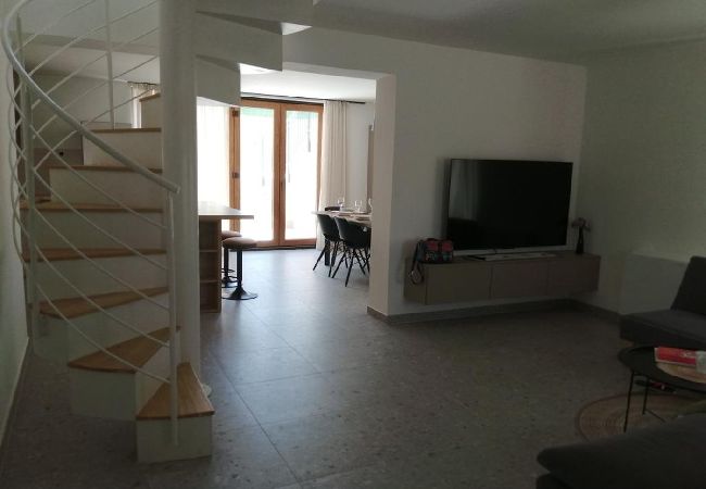 Casa a Vrgorac - Casa di vacanza in Vrgorac con terrazzo, Climatizzazione, WIFI, Lavatrice (5226-1) Casa a Vrgorac - Casa di vacanza in Vrgorac con terrazzo, Climatizzazione, WIFI, Lavatrice (5226-1)