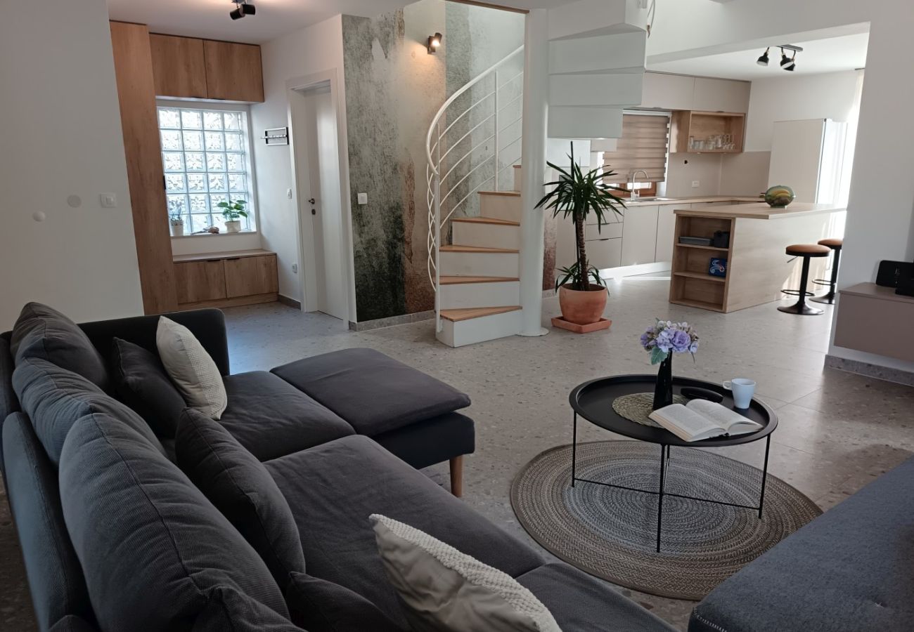 Casa a Vrgorac - Casa di vacanza in Vrgorac con terrazzo, Climatizzazione, WIFI, Lavatrice (5226-1) Casa a Vrgorac - Casa di vacanza in Vrgorac con terrazzo, Climatizzazione, WIFI, Lavatrice (5226-1)