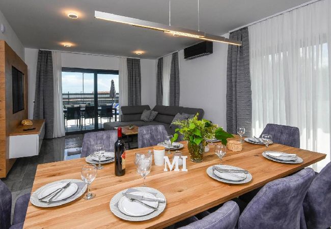Casa a Orebic - Casa di vacanza in Sabbioncello (Orebić) con vista mare, terrazzo, Climatizzazione, WIFI (5228-1) Casa a Orebic - Casa di vacanza in Sabbioncello (Orebić) con vista mare, terrazzo, Climatizzazione, WIFI (5228-1)
