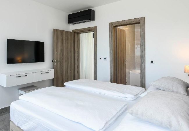 Casa a Orebic - Casa di vacanza in Sabbioncello (Orebić) con vista mare, terrazzo, Climatizzazione, WIFI (5228-1) Casa a Orebic - Casa di vacanza in Sabbioncello (Orebić) con vista mare, terrazzo, Climatizzazione, WIFI (5228-1)