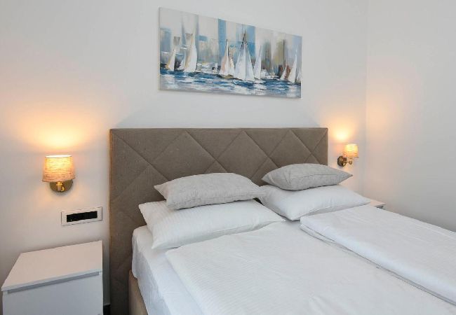 Casa a Orebic - Casa di vacanza in Sabbioncello (Orebić) con vista mare, terrazzo, Climatizzazione, WIFI (5228-1) Casa a Orebic - Casa di vacanza in Sabbioncello (Orebić) con vista mare, terrazzo, Climatizzazione, WIFI (5228-1)