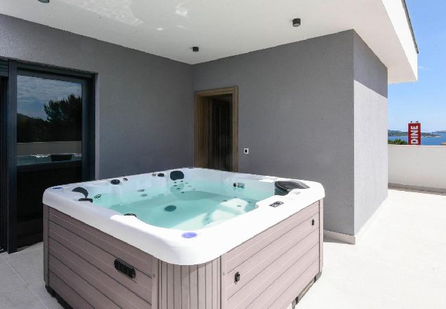 Casa a Orebic - Casa di vacanza in Sabbioncello (Orebić) con vista mare, terrazzo, Climatizzazione, WIFI (5228-1) Casa a Orebic - Casa di vacanza in Sabbioncello (Orebić) con vista mare, terrazzo, Climatizzazione, WIFI (5228-1)