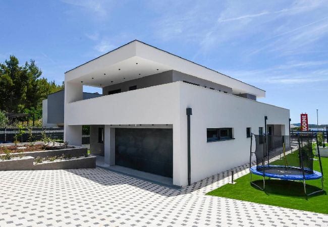 Casa a Orebic - Casa di vacanza in Sabbioncello (Orebić) con vista mare, terrazzo, Climatizzazione, WIFI (5228-1) Casa a Orebic - Casa di vacanza in Sabbioncello (Orebić) con vista mare, terrazzo, Climatizzazione, WIFI (5228-1)