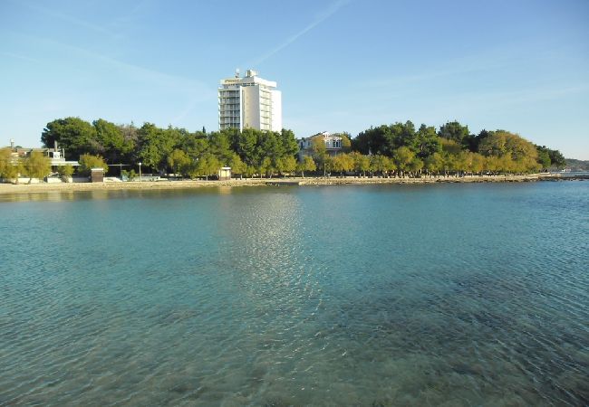 Appartamento a Vodice - Appartamento in Vodizze (Vodice) con terrazzo, Climatizzazione, WIFI, Lavastoviglie (83-2) Appartamento a Vodice - Appartamento in Vodizze (Vodice) con terrazzo, Climatizzazione, WIFI, Lavastoviglie (83-2)