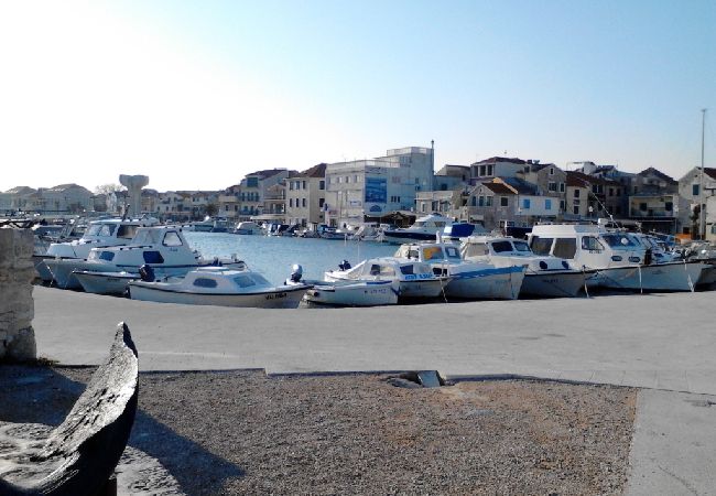 Appartamento a Vodice - Appartamento in Vodizze (Vodice) con terrazzo, Climatizzazione, WIFI, Lavastoviglie (83-2) Appartamento a Vodice - Appartamento in Vodizze (Vodice) con terrazzo, Climatizzazione, WIFI, Lavastoviglie (83-2)